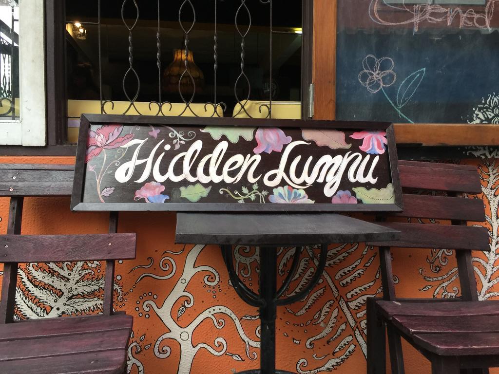 Hidden Lumpu Hotell Bangkok Exteriör bild